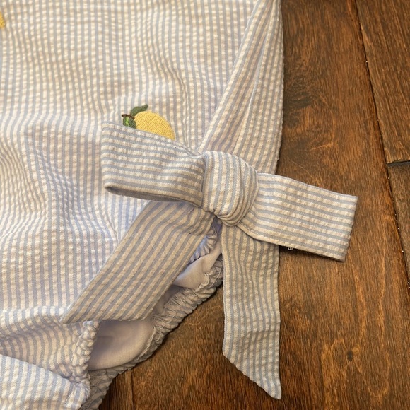 NWT Southern Smocked Embroidered Lemon Bow Swim - size 6 - price firm - Picture 2 of 5